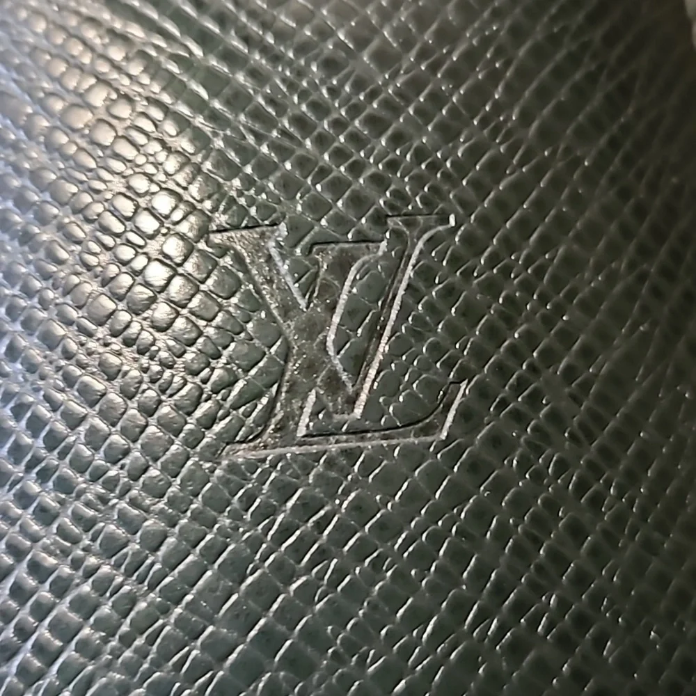 Louis Vuitton Taiga Green Leather Pen Case Pocket Protector - Picture 4 of 5